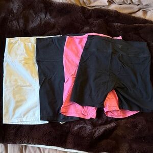 Aritzia Buttery Biker Shorts Bundle Size M